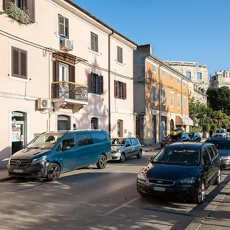 Apartment Via Flavia Luxury With Free Private Parking Pula