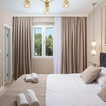 Apartment Via Flavia Luxury With Free Private Parking Pula